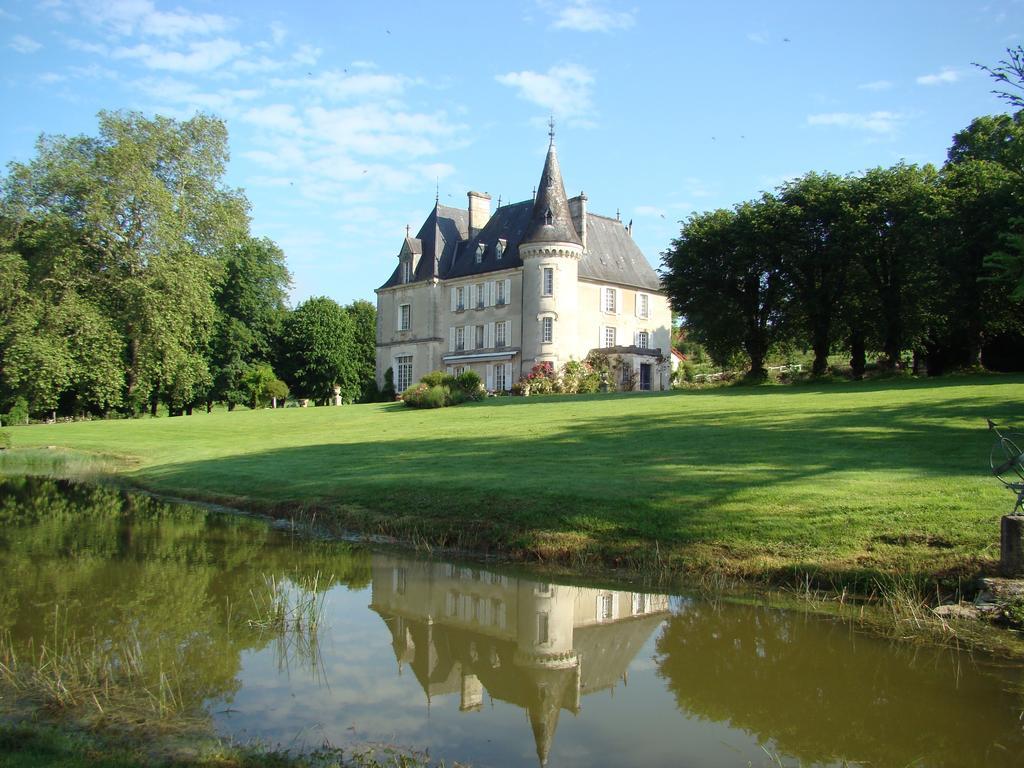 Chateau De La Chabroulie Isle Esterno foto